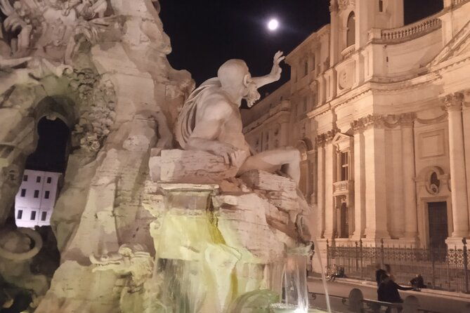 moonlight-walking-tour-in-the-heart-of-the-imperial-baroque-rome