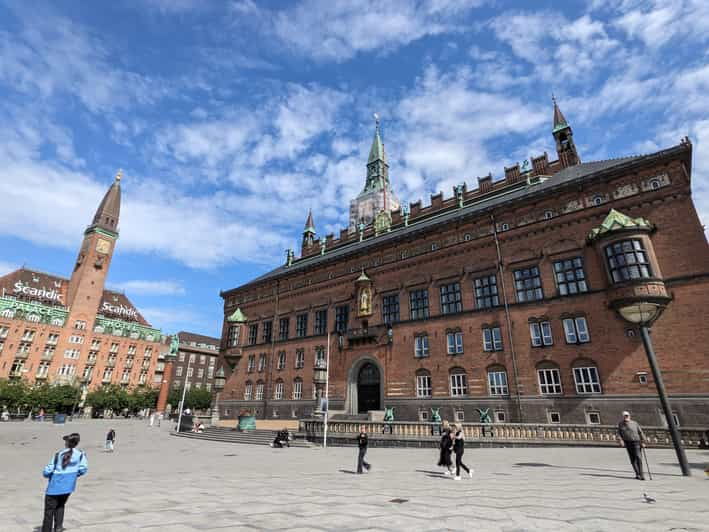 mop-in-the-heart-of-copenhagen-private-guided-tour-in-french