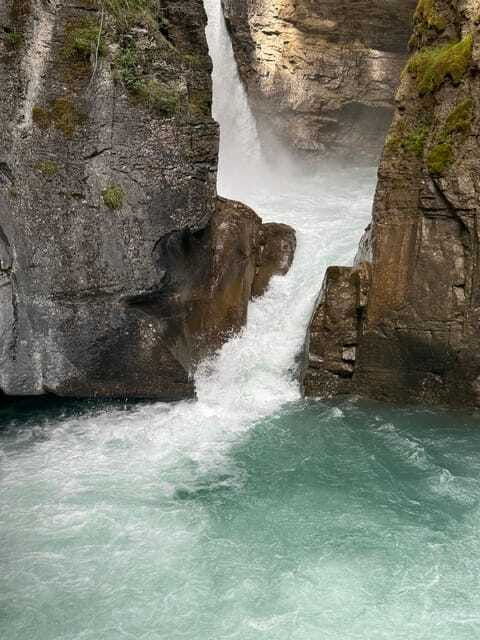 morainelake-louise-emerald-lakejohnston-canyon-banfftour