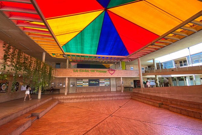 moravia-the-unexpected-garden-of-medellin