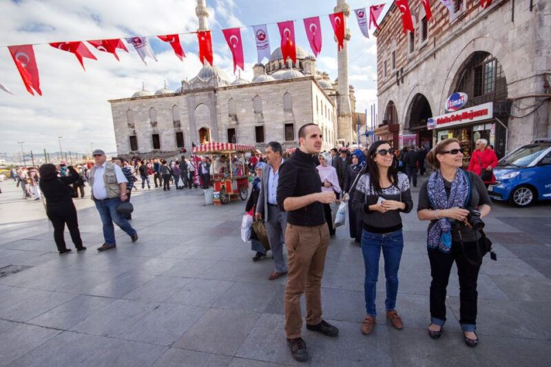 morning-bosphorus-cruise-and-spice-bazaar