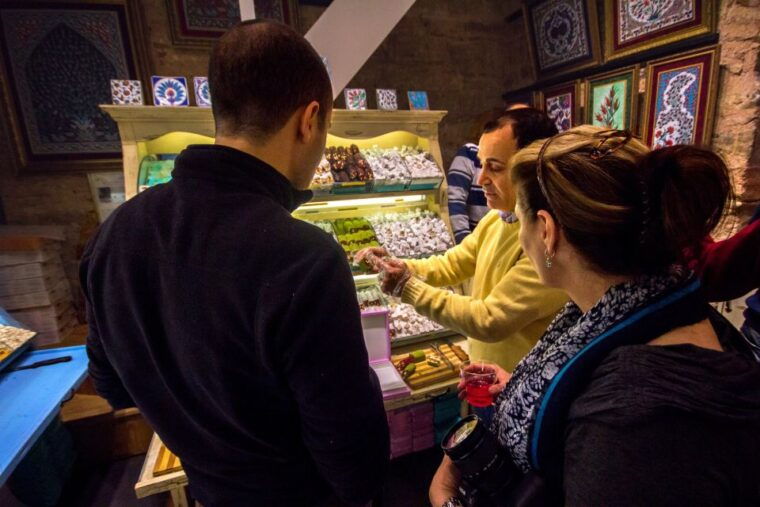 morning-bosphorus-cruise-and-spice-bazaar