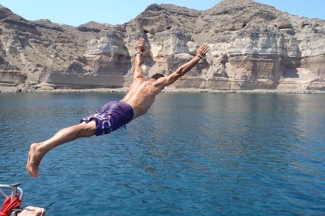 morning-caldera-sailing-cruise