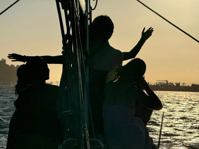morning-cruise-on-lisbons-tagus-river-with-breakfast