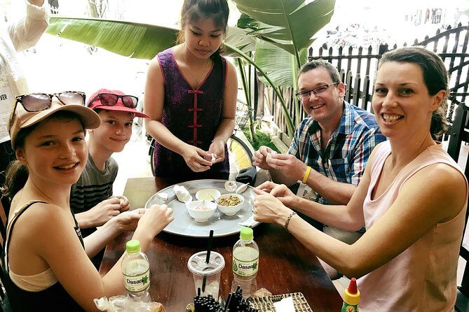 Morning food tour: 11 dishes, white rose making and foot massage - Who Will Love This Tour?