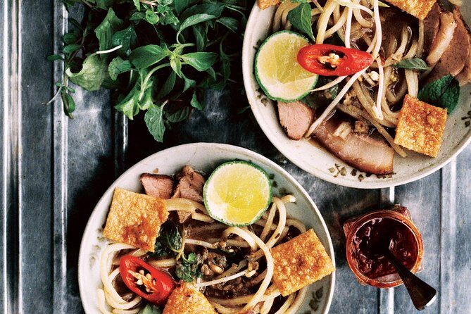 Morning food tour: 11 dishes, white rose making and foot massage - FAQ