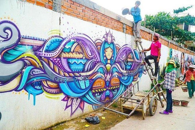 Morning Market and Street Art Tour in Phnom Penh - In-Depth Look at the Experience