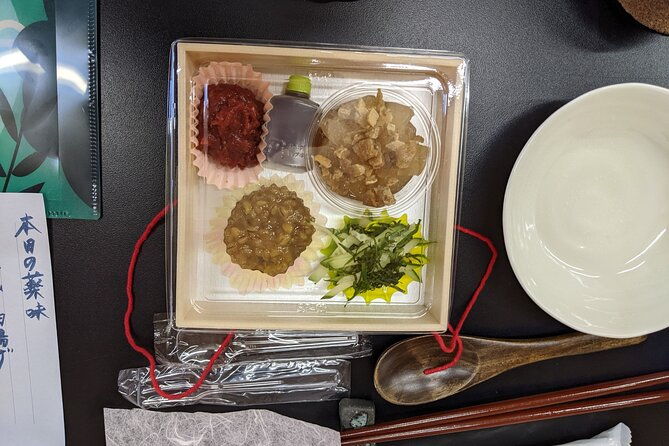 morning-meditation-and-tofu-making-experience-in-the-temple