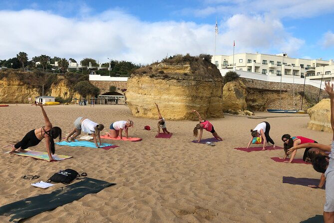 morning-or-sunrise-beach-yoga-in-lagos-by-el-sol-lifestyle