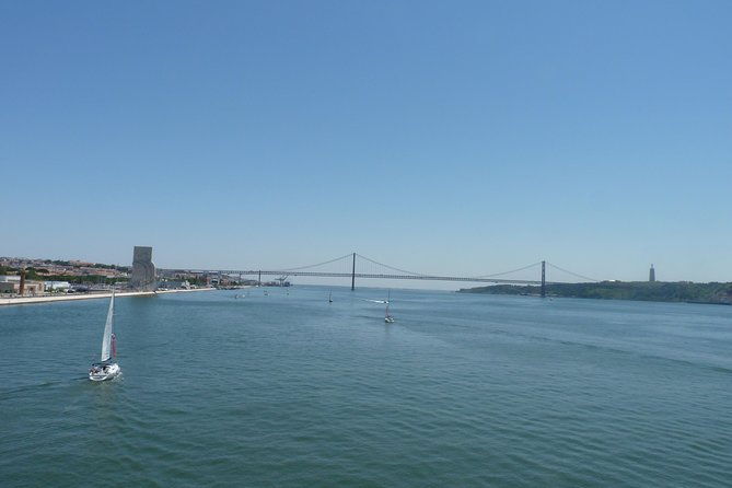 morning-sailing-tour-in-tagus-river-from-lisbon
