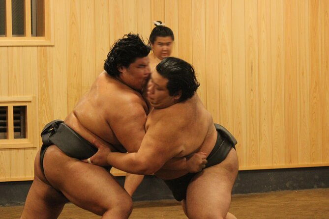 morning-sumo-practice-viewing-in-tokyo