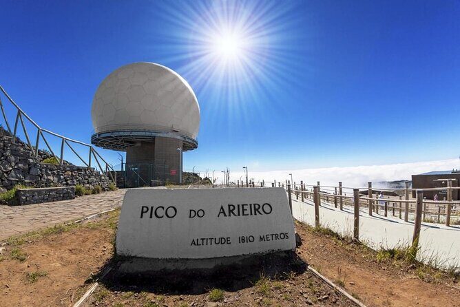 Morning Transfer To Pico Do Arieiro, Hike To Pico Ruivo & Return From Teixeira - Discovering Madeira’s Majestic Peaks: A Detailed Review of the Pico Do Arieiro to Pico Ruivo Hike