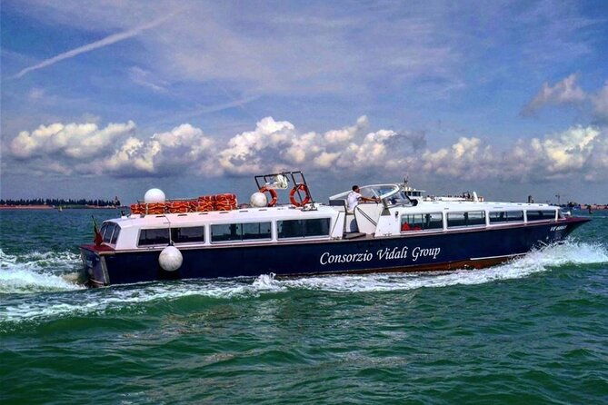 morning-walking-tour-of-venice-with-mini-cruise