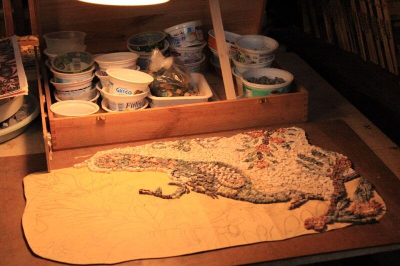 mosaic-making-workshop-in-romes-trastevere