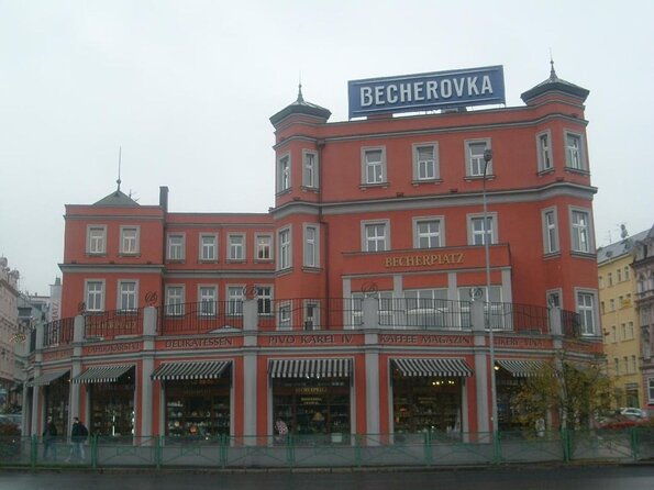 moser-glassworks-and-jan-becher-museum-and-karlovy-vary-private-tour-from-prague