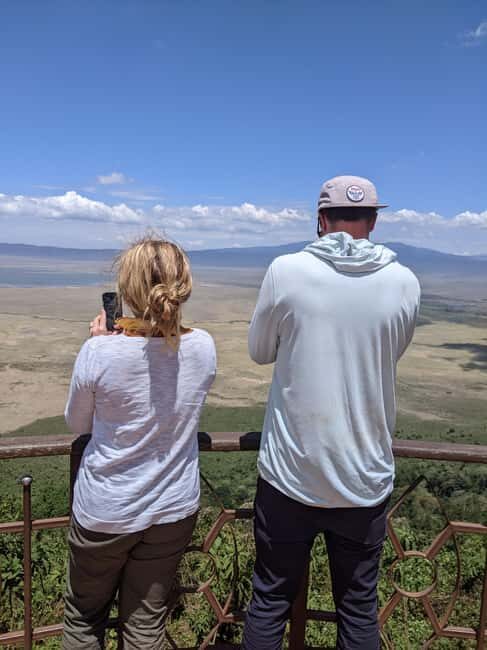 Moshi: Lake Chala Day Trip with Guided Hike and Lunch - Key Points