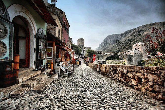 mostar-private-walking-tour-where-east-meets-west-4
