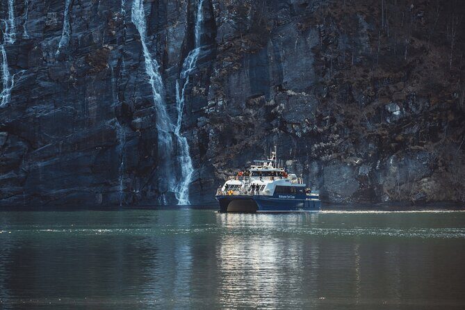 Mostraumen Fjord Cruise - The Value of the Experience