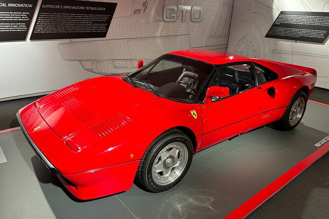 motor-valley-from-florence-ducatilambopaganiferrarifoodwine