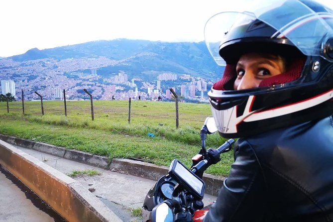 motorcycle-rental-in-medellin-with-unlimited-km