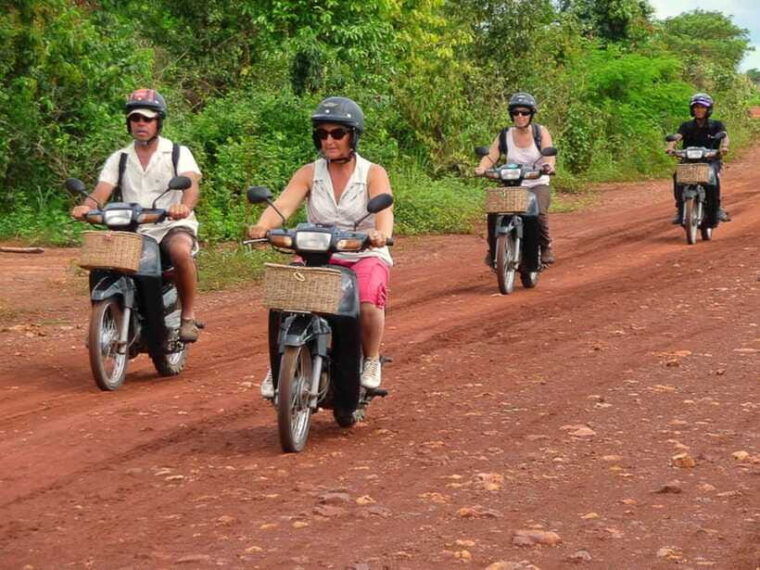 motos-tour-adventure-kulen-mountain