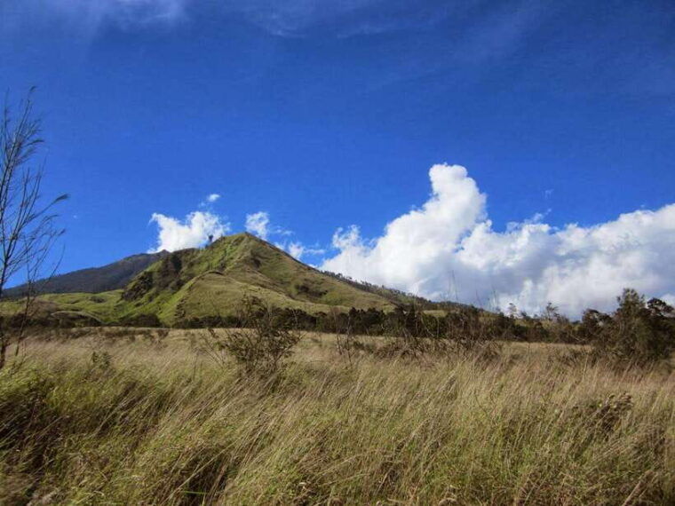mount-arjuna-trekking-tour-from-malang-surabaya-2d1n