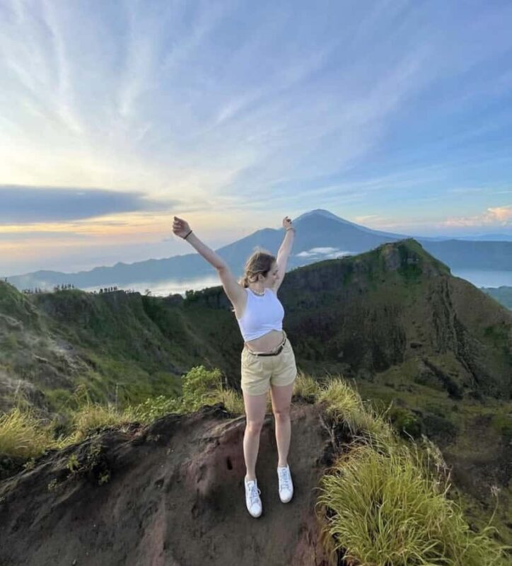 Mount Batur Sunrise Hiking Tour with Breakfast & Pickup - Key Points