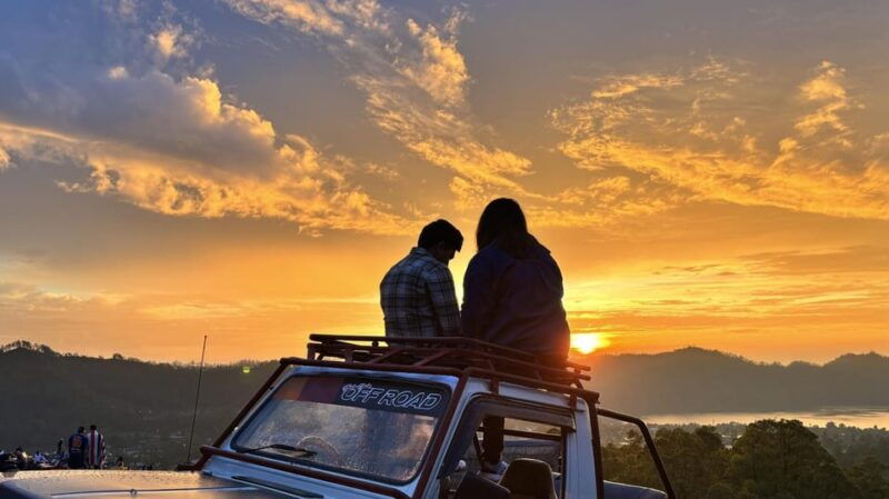 mount-batur-sunrise-jeep-and-explore-black-lava-tour