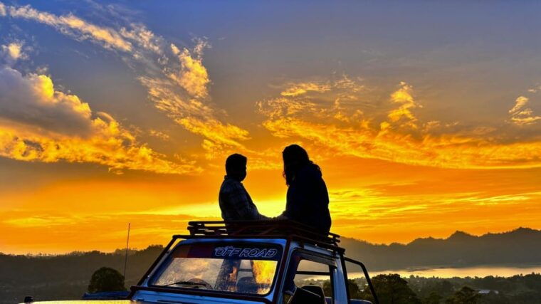 mount-batur-sunrise-jeep-and-explore-black-lava-tour