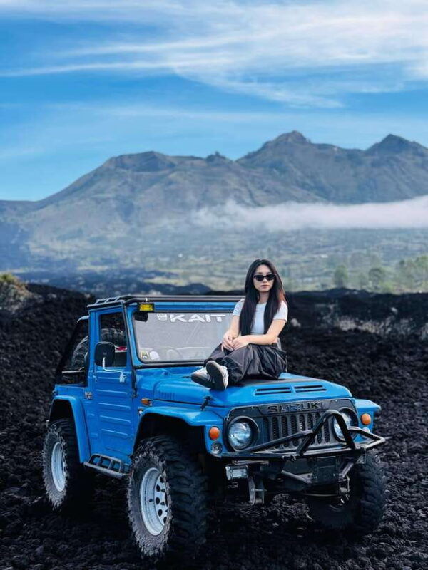 mount-batur-sunrise-tour-by-4wd-black-lava