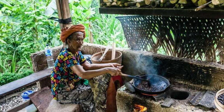 mount-batur-sunrise-trekking-experience-adventure-beauty