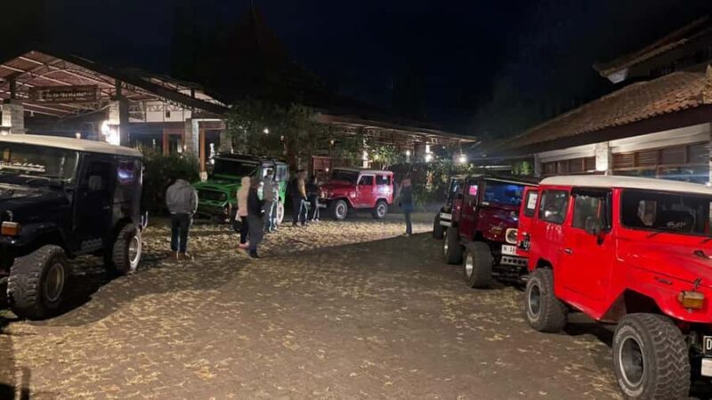 Mount Bromo Jeep Tour with 4-Night Stay - Key Points