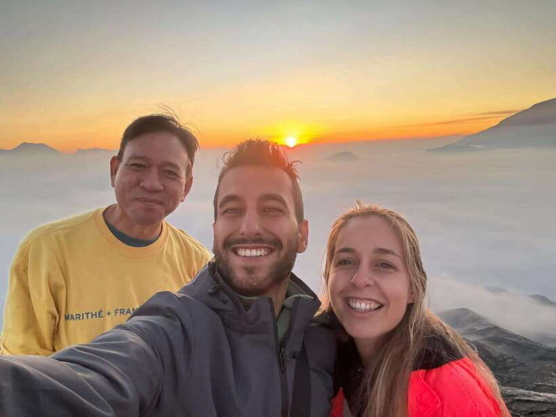 mount-bromo-sunrise-and-ijens-blue-fire-from-surabaya-3d2n