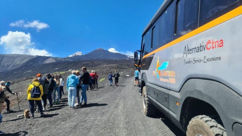 mount-etna-ascent-to-2800m-by-4x4