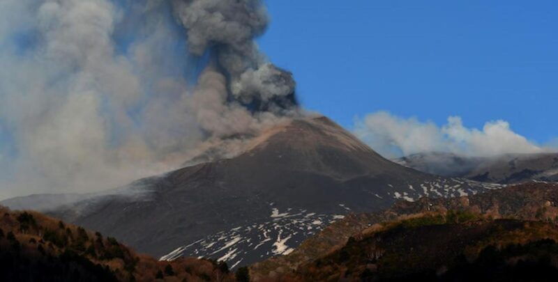 mount-etna-taormina-multi-language-tour-from-palermo