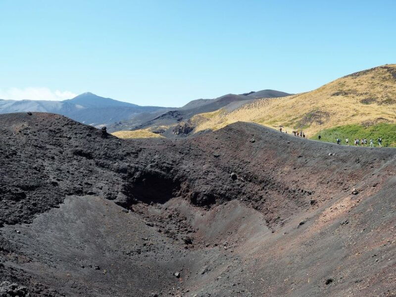 mount-etna-trek-to-the-craters-of-the-2002-eruption