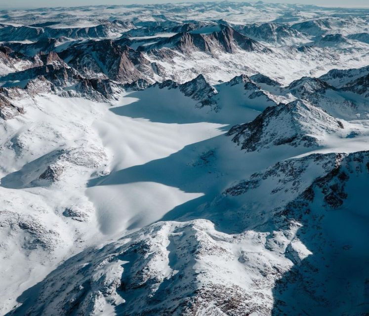 mount-everest-scenic-mountain-flight-nepal-shree-airlines