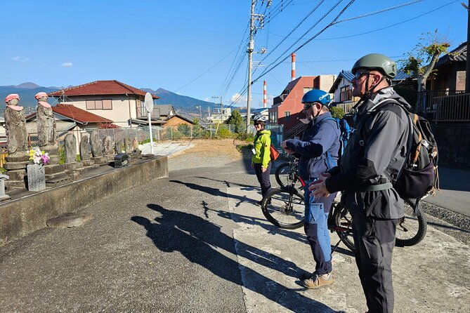 mount-fuji-e-bike-tour-explore-nature-and-history-2
