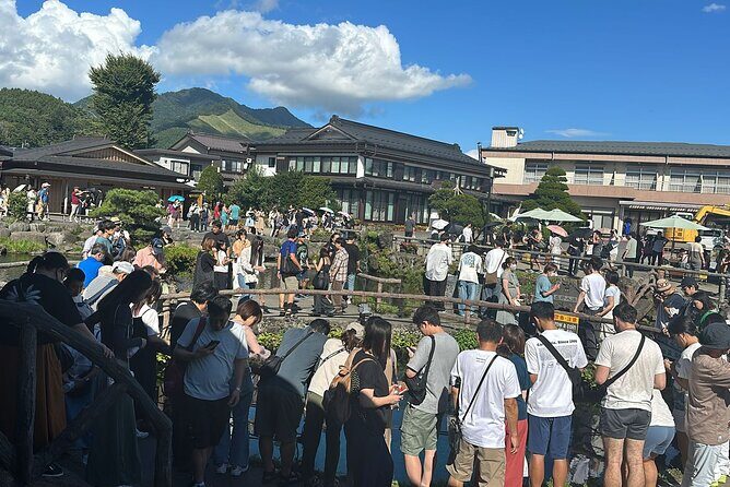 Mount Fuji (Mt. fuji) private tour by car with pickup from Tokyo - FAQs