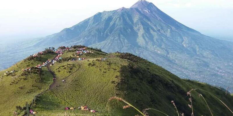 mount-merbabu-day-hiking-tour