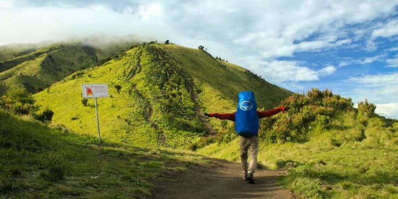mount-merbabu-sunrise-hike-with-camping-option-guided-tour