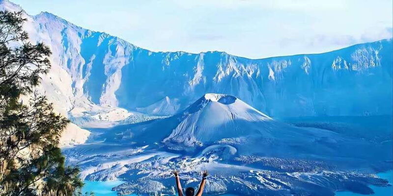 mount-rinjani-2-days-1-night-hike-to-senaru-crater-rim-2626m