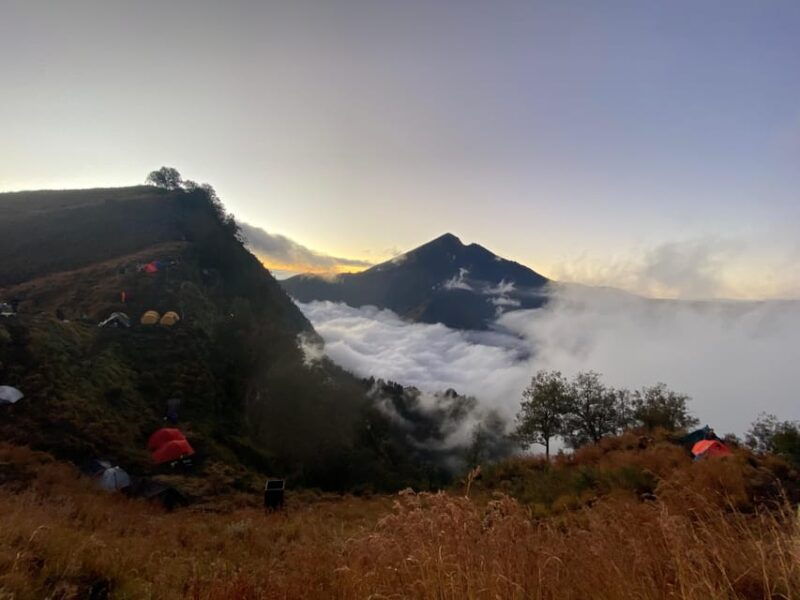 mount-rinjani-2-days-1-night-senaru-crater-rim-trek