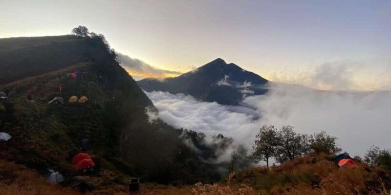 mount-rinjani-2-days-1-night-senaru-crater-rim-trek