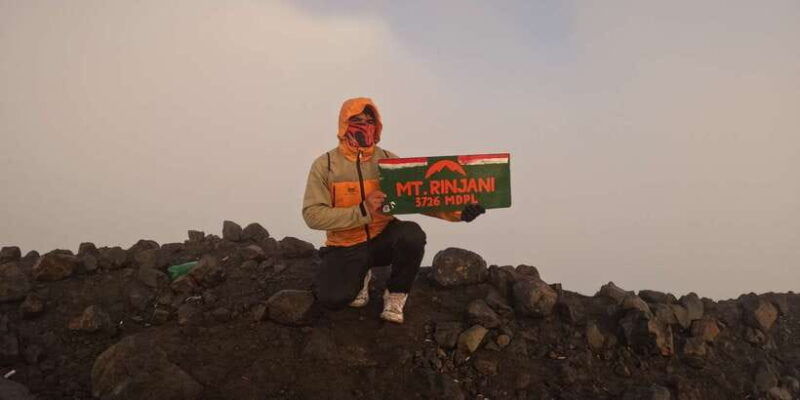mount-rinjani-2-days-and-1-night-trek-to-summit