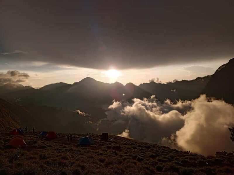 Mount Rinjani 3D/2N Summit lake Hot Spring Best Seller - Key Points