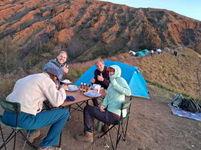 mount-rinjani-camping-2-day-1-night-to-rinjani-crater-rim