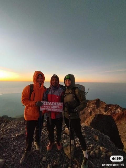 mount-rinjani-one-day-trek-to-craterim-senaru