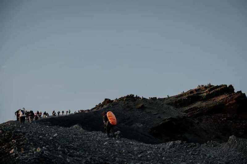 Mount Rinjani Summit Tour With Guide. - Who Is This Tour Best For?