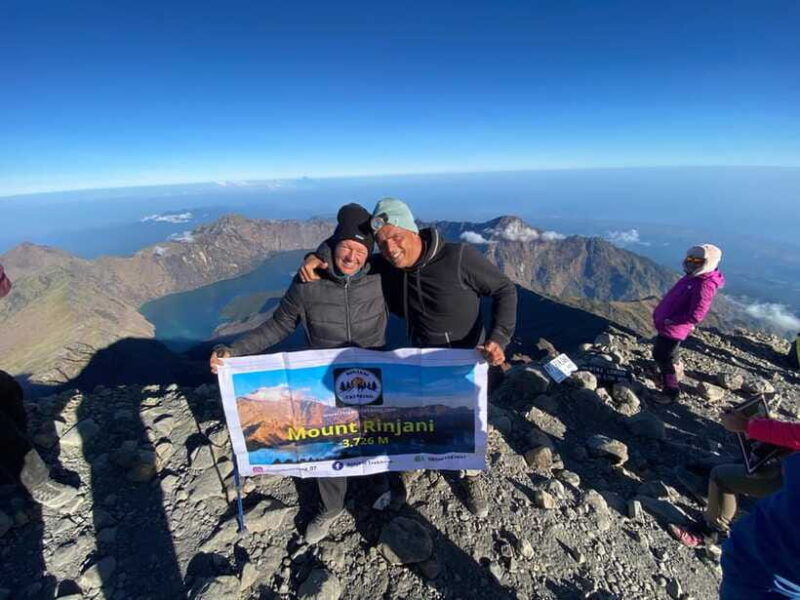 mount-rinjani-trekking-2-day-summit-adventure